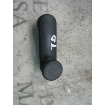 MANETA ELEVALUNAS TRASERA DERECHA 