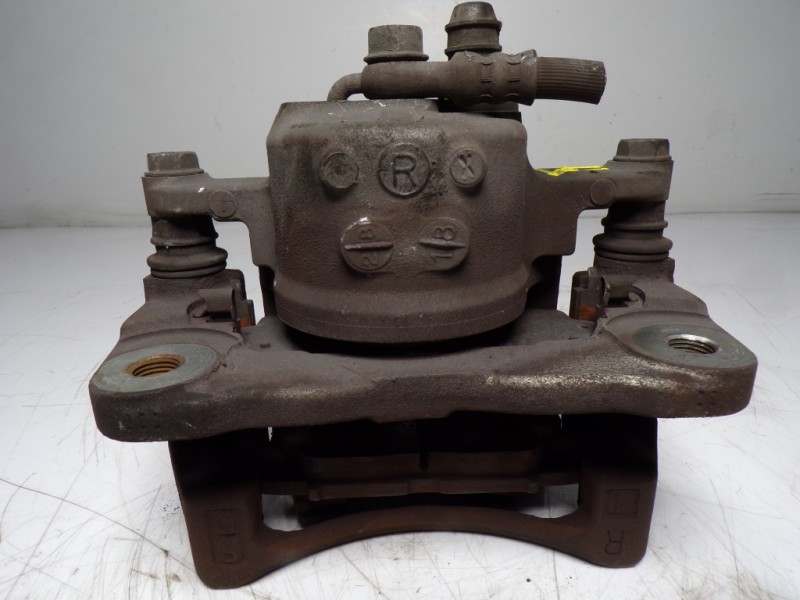 Recambio de pinza freno delantera derecha para lexus ct 1.8 16v cat (híbrido) referencia OEM IAM 4773047060  