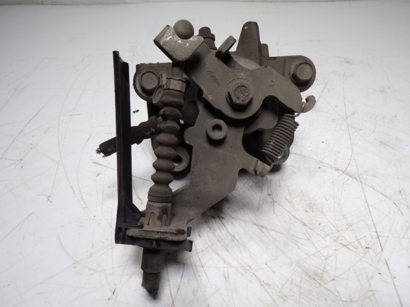 Recambio de pinza freno trasera derecha para lexus ct 1.8 16v cat (híbrido) referencia OEM IAM 4783012240  