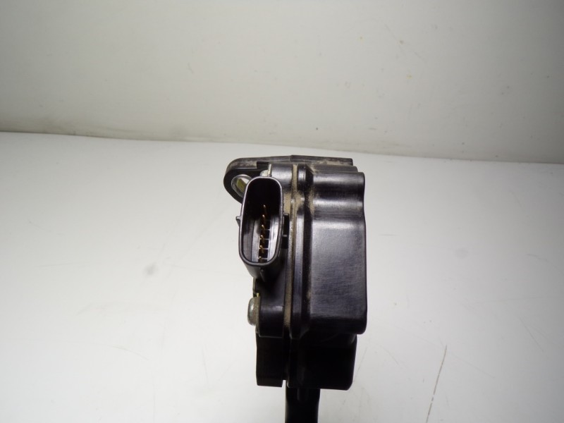 Recambio de potenciometro pedal para lexus ct 1.8 16v cat (híbrido) referencia OEM IAM 7811076021 7811076021 