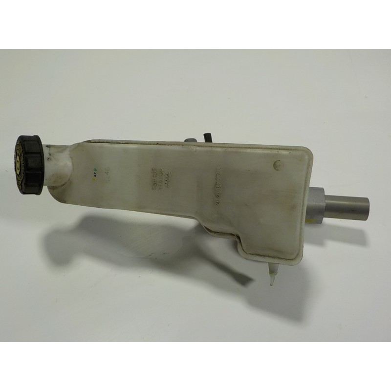Recambio de bomba freno para mercedes-benz clase b (w246) 1.5 cdi cat referencia OEM IAM A2464300301 A2464300202 