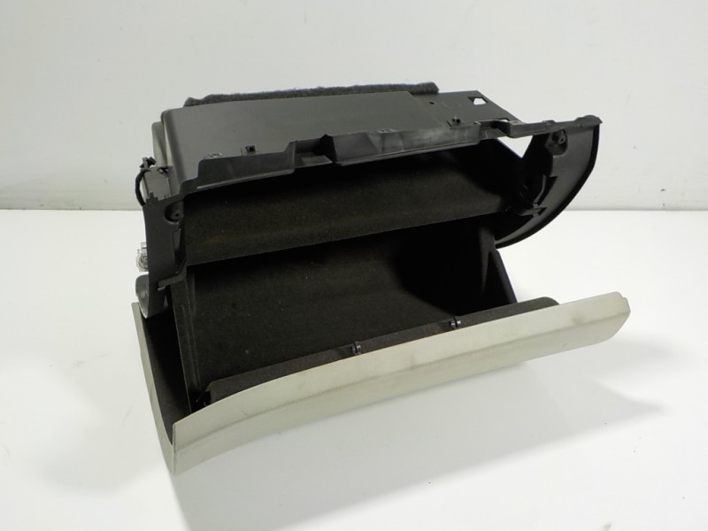 Recambio de guantera para mercedes-benz clase b (w246) 1.5 cdi cat referencia OEM IAM A24668081017H52 2012659 