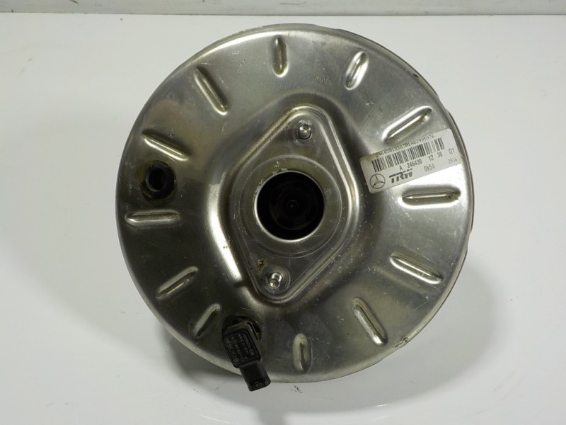 Recambio de servofreno para mercedes-benz clase b (w246) 1.5 cdi cat referencia OEM IAM A2464300930 A2464301230 