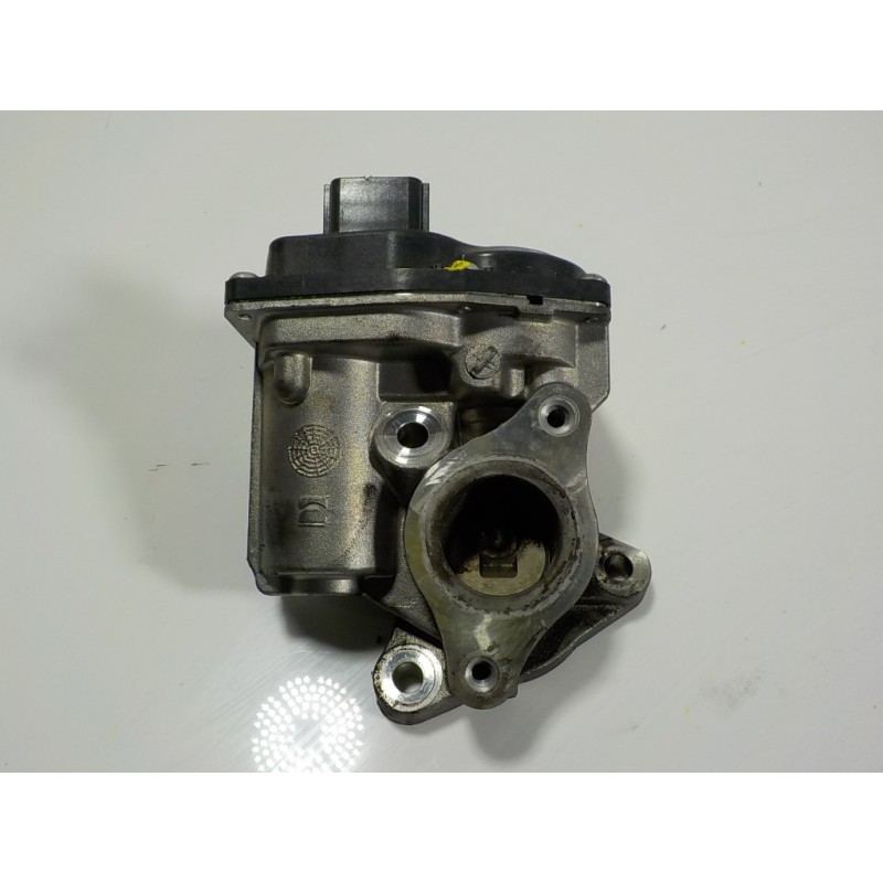 Recambio de valvula egr para mercedes-benz clase b (w246) 1.5 cdi cat referencia OEM IAM A6071400100 147104647R 