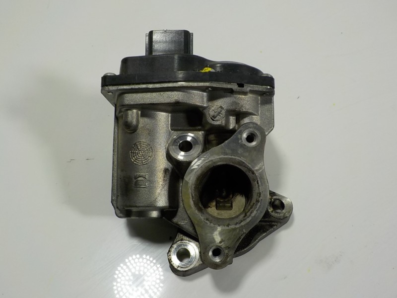 Recambio de valvula egr para mercedes-benz clase b (w246) 1.5 cdi cat referencia OEM IAM A6071400100 147104647R 