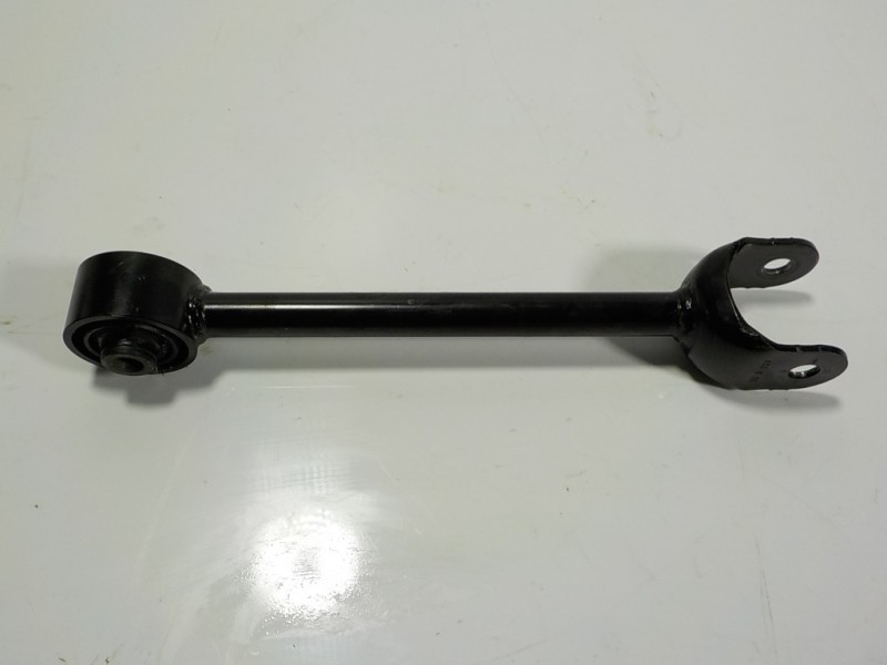 Recambio de brazo suspension inferior trasero izquierdo para toyota c-hr hybrid dynamic referencia OEM IAM 4871002090  