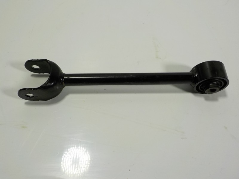 Recambio de brazo suspension inferior trasero derecho para toyota c-hr hybrid dynamic referencia OEM IAM 4871002090  