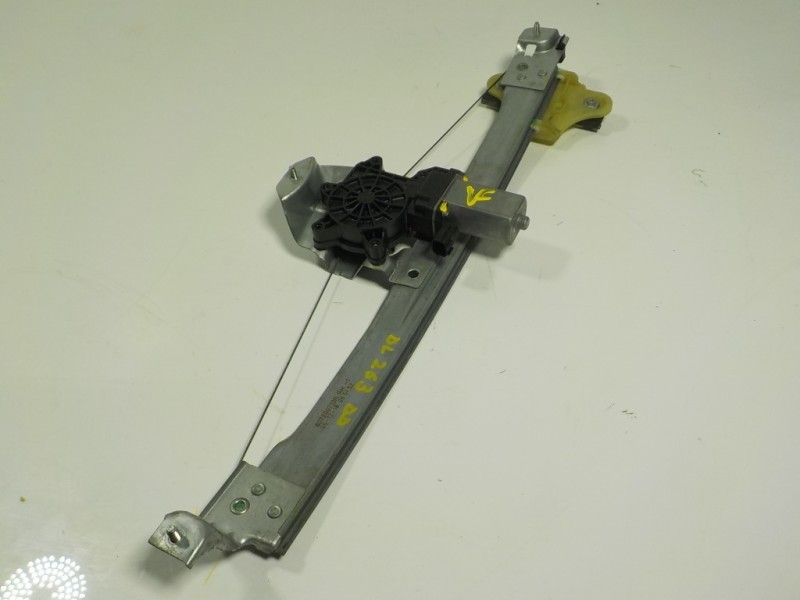 Recambio de elevalunas delantero derecho para renault captur 1.3 tce referencia OEM IAM 807200713R 807200713R 