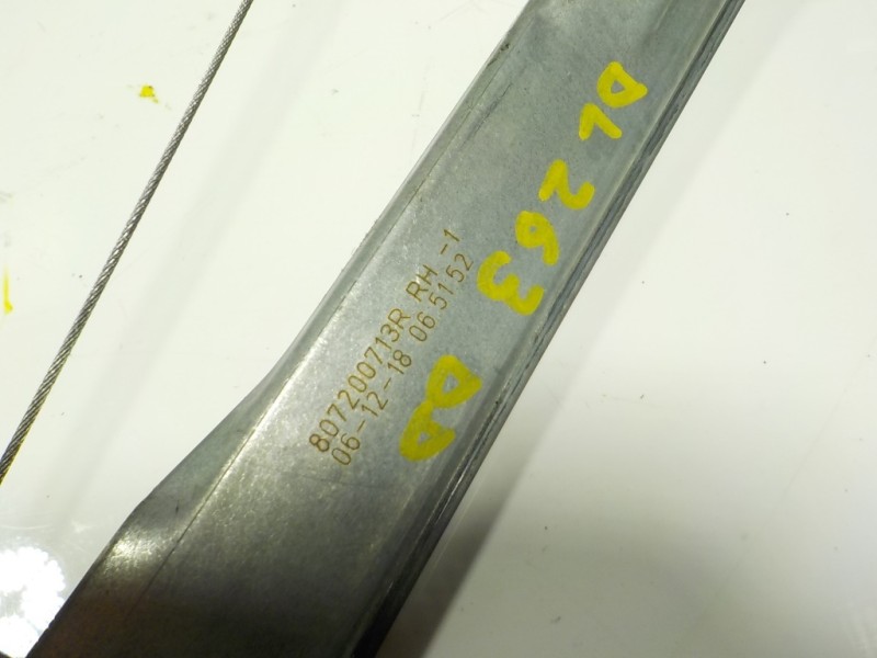 Recambio de elevalunas delantero derecho para renault captur 1.3 tce referencia OEM IAM 807200713R 807200713R 