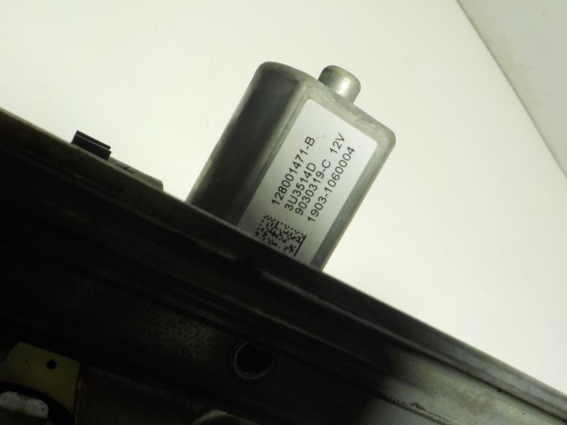 Recambio de elevalunas delantero derecho para renault captur 1.3 tce referencia OEM IAM 807200713R 807200713R 