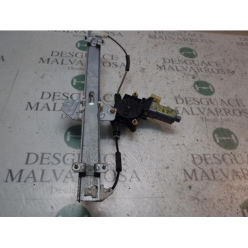 ELEVALUNAS DELANTERO IZQUIERDO 824011G010 