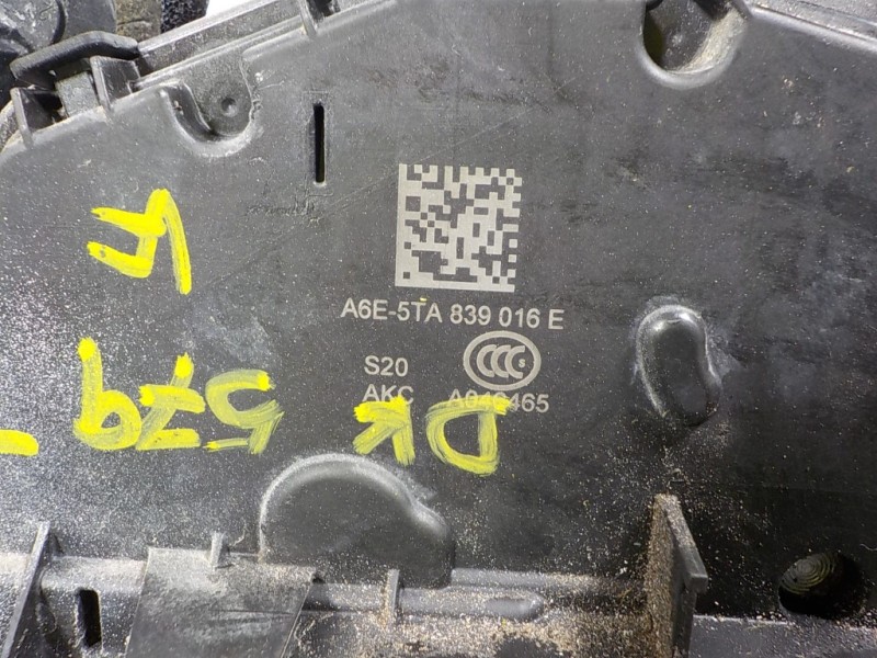 Recambio de cerradura puerta trasera derecha para seat ibiza (kj1) 1.0 tsi referencia OEM IAM 5TA839016E A6E5TA839016E 