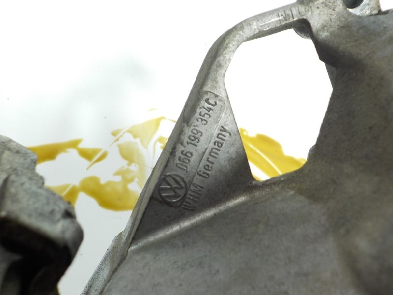 Recambio de soporte filtro aceite para volkswagen passat berlina (3b3) comfortline referencia OEM IAM 028117021E 066199354C 