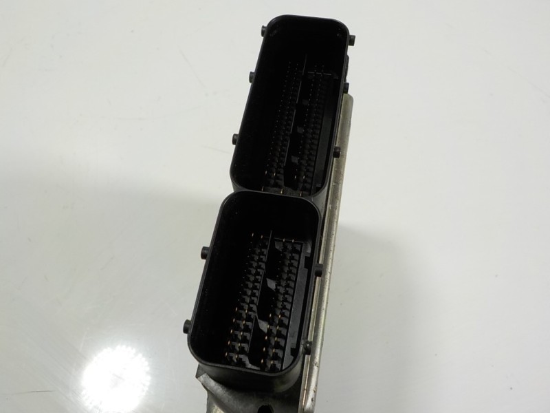 Recambio de centralita motor uce para seat leon (5f1) style referencia OEM IAM 04L906021DS5F0 04L907309D 