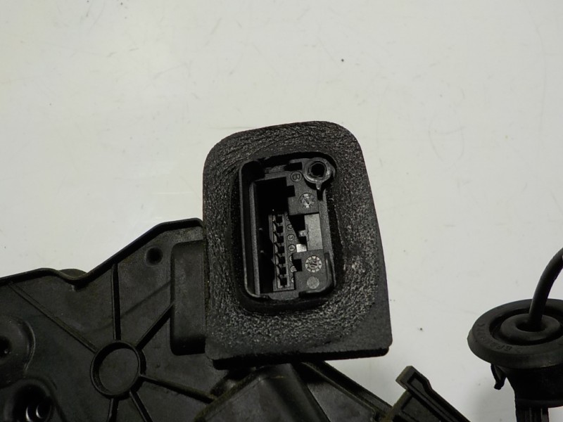 Recambio de cerradura puerta delantera izquierda para seat leon (5f1) style referencia OEM IAM 5K1837015E 15A5K1837015E 