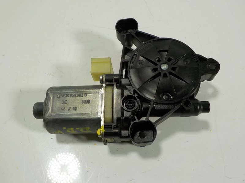 Recambio de motor elevalunas delantero derecho para seat leon (5f1) style referencia OEM IAM 5Q0959802B 5Q0959802B 