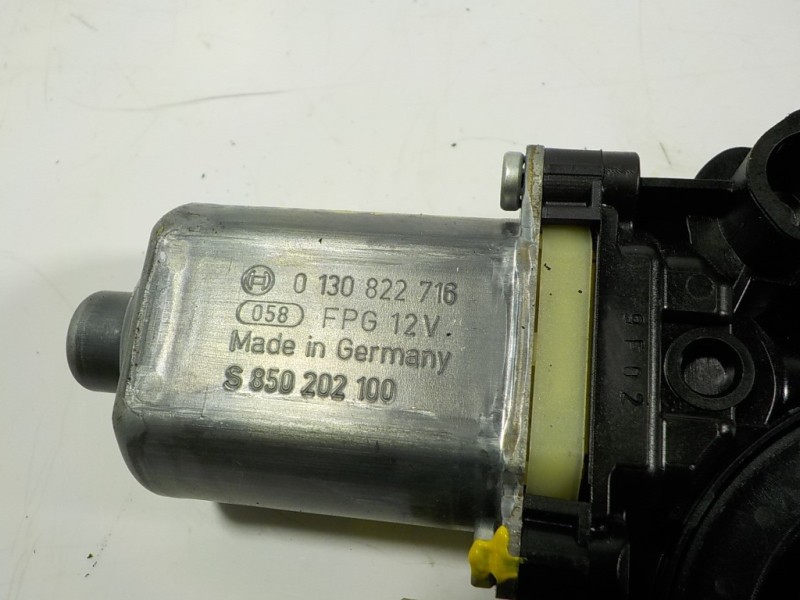 Recambio de motor elevalunas delantero derecho para seat leon (5f1) style referencia OEM IAM 5Q0959802B 5Q0959802B 