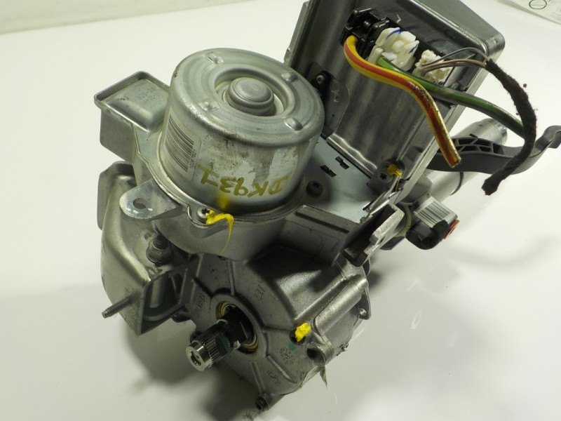 Recambio de columna direccion para ford transit courier 1.5 tdci cat referencia OEM IAM 2365893 AY113C529CS 