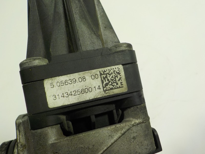 Recambio de valvula egr para ford transit courier 1.5 tdci cat referencia OEM IAM 1702178 9802194080 