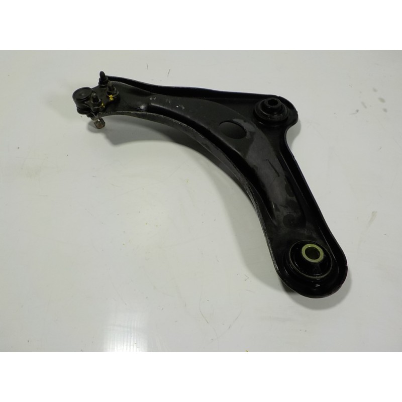 Recambio de brazo suspension inferior delantero derecho para citroën c4 cactus 1.5 blue-hdi fap referencia OEM IAM 3521S9  