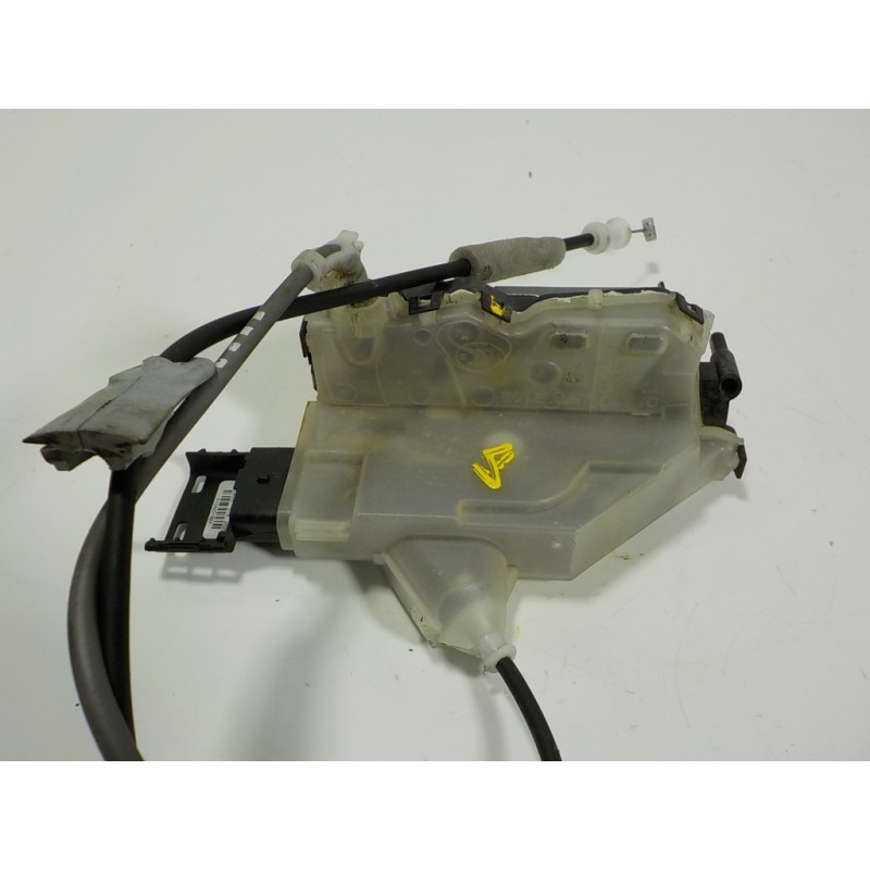 Recambio de cerradura puerta delantera derecha para citroën c4 cactus 1.5 blue-hdi fap referencia OEM IAM 9819038480 190384 