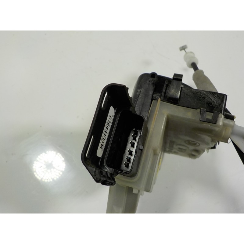 Recambio de cerradura puerta delantera derecha para citroën c4 cactus 1.5 blue-hdi fap referencia OEM IAM 9819038480 190384 