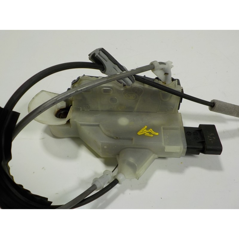 Recambio de cerradura puerta delantera izquierda para citroën c4 cactus 1.5 blue-hdi fap referencia OEM IAM 9819038580 190385 