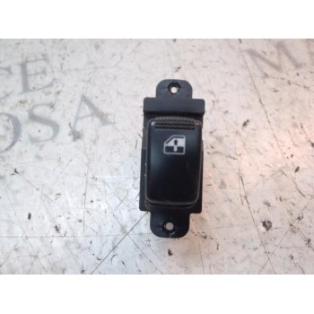 MANDO ELEVALUNAS TRASERO DERECHO 935811G000 