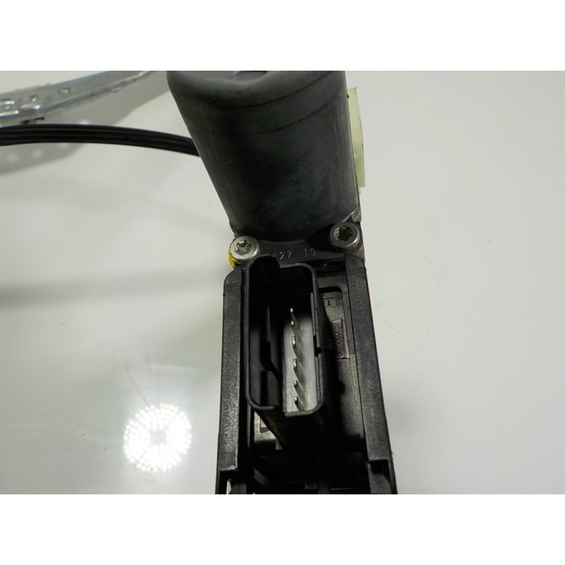 Recambio de elevalunas delantero izquierdo para citroën c4 cactus 1.5 blue-hdi fap referencia OEM IAM 9833196280 9832873780 