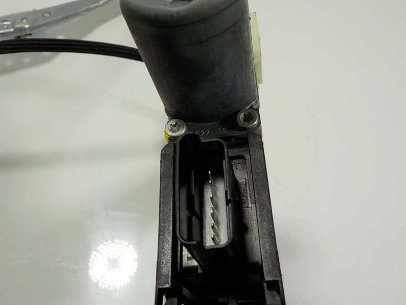 Recambio de elevalunas delantero izquierdo para citroën c4 cactus 1.5 blue-hdi fap referencia OEM IAM 9833196280 9832873780 