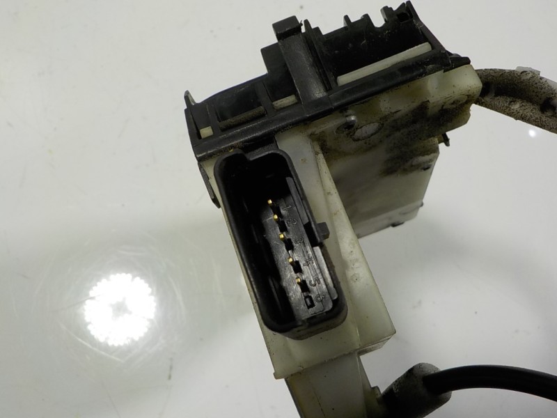 Recambio de cerradura puerta trasera derecha para peugeot 2008 (--.2013) 1.6 blue-hdi fap referencia OEM IAM 9812501180  