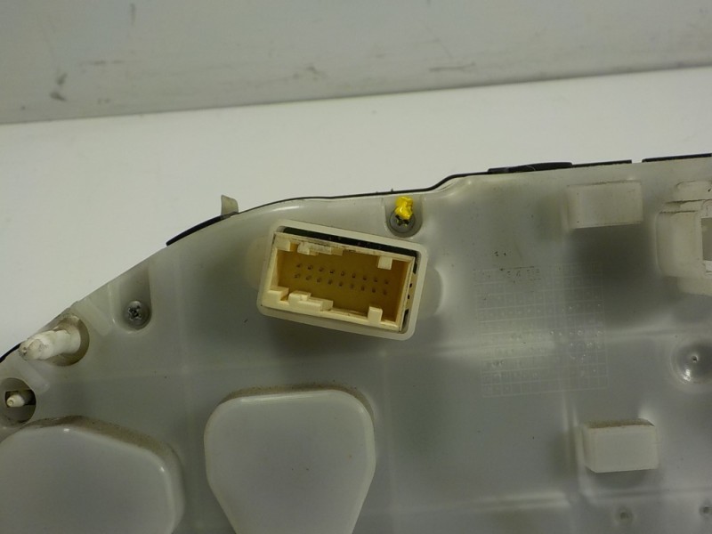 Recambio de cuadro instrumentos para peugeot 2008 (--.2013) 1.6 blue-hdi fap referencia OEM IAM 9805406680 769317790U 