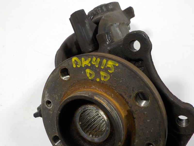 Recambio de mangueta delantera derecha para peugeot 2008 (--.2013) 1.6 blue-hdi fap referencia OEM IAM 1607557580  