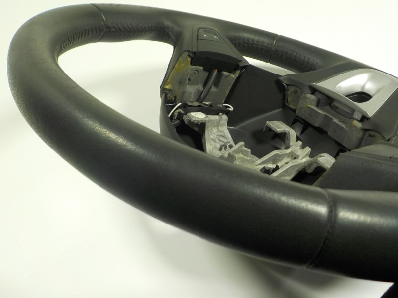 Recambio de volante para renault megane iii berlina 5 p 1.5 dci diesel fap referencia OEM IAM   