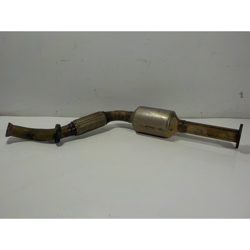 Recambio de catalizador para ssangyong rodius 2.7 turbodiesel cat referencia OEM IAM 2430021641  