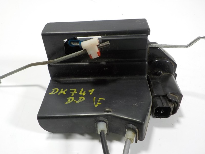 Recambio de cerradura puerta delantera derecha para ssangyong rodius 2.7 turbodiesel cat referencia OEM IAM 7122021004  