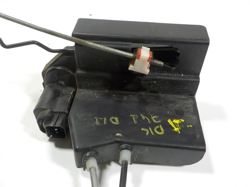 Recambio de cerradura puerta delantera izquierda para ssangyong rodius 2.7 turbodiesel cat referencia OEM IAM 7121021024  