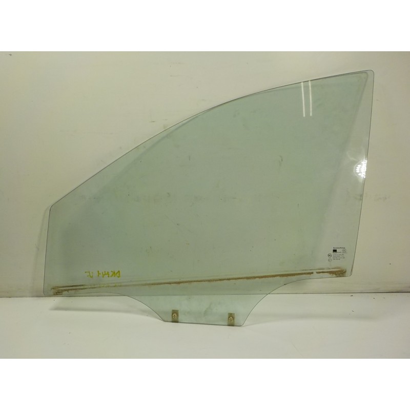 Recambio de cristal puerta delantero izquierdo para ssangyong rodius 2.7 turbodiesel cat referencia OEM IAM 7231121010  