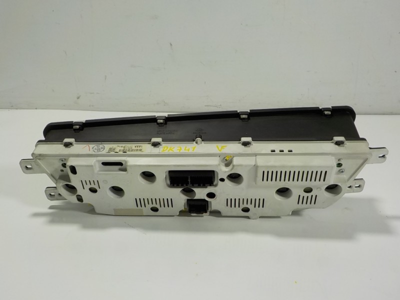 Recambio de cuadro instrumentos para ssangyong rodius 2.7 turbodiesel cat referencia OEM IAM 8020021103 8020021102 