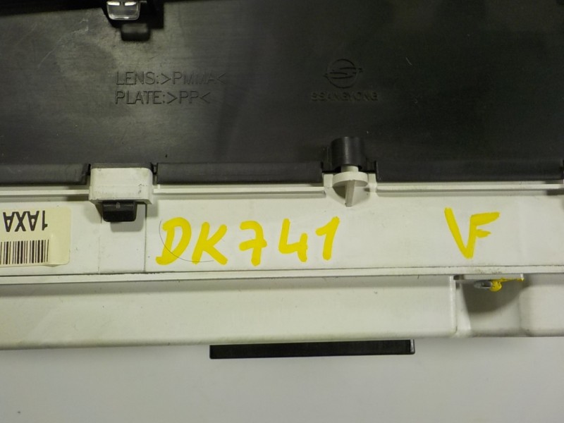 Recambio de cuadro instrumentos para ssangyong rodius 2.7 turbodiesel cat referencia OEM IAM 8020021103 8020021102 