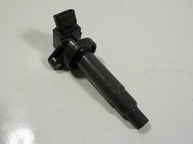 Recambio de bobina para toyota yaris 1.0 cat referencia OEM IAM 90919W2001 90919W2001 