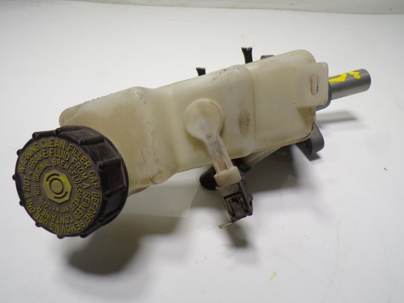 Recambio de bomba freno para toyota yaris 1.0 cat referencia OEM IAM 4720109650 03350887761 