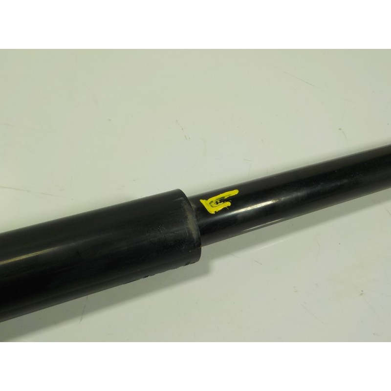 Recambio de amortiguador trasero derecho para mazda 2 lim. () 1.5 16v cat referencia OEM IAM  DA6C28700E 