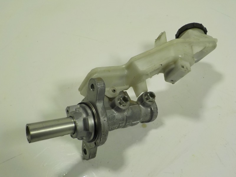 Recambio de bomba freno para mazda 2 lim. () 1.5 16v cat referencia OEM IAM   