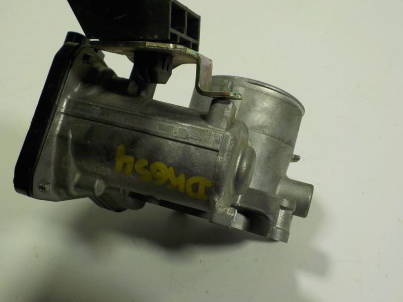 Recambio de caja mariposa para mazda 2 lim. () 1.5 16v cat referencia OEM IAM  9B0100006 