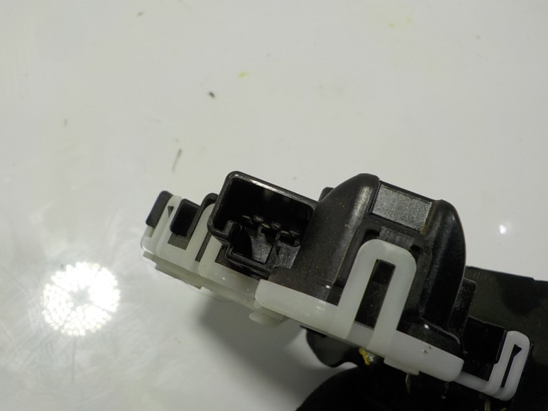 Recambio de cerradura maletero / porton para mazda 2 lim. () 1.5 16v cat referencia OEM IAM   