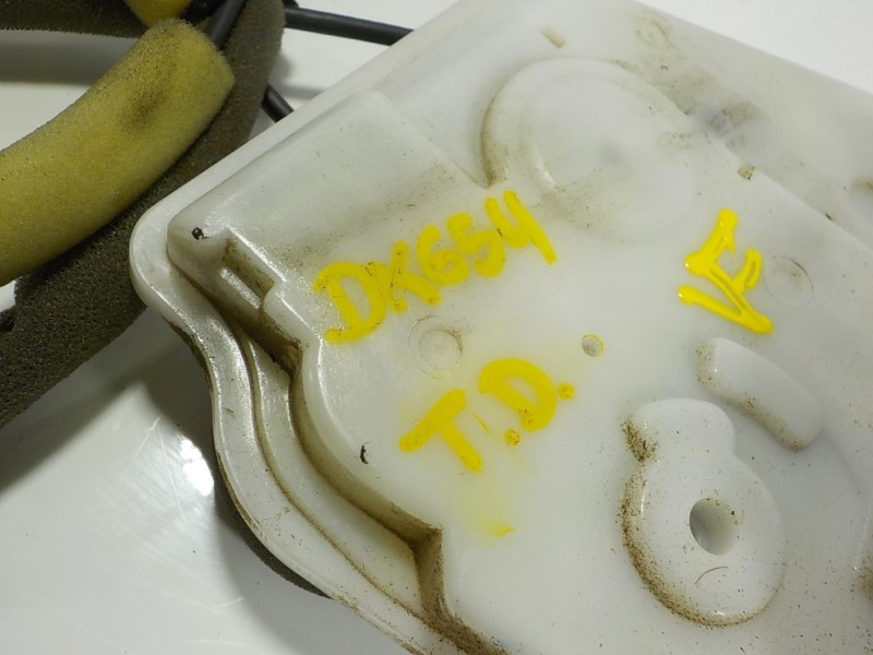 Recambio de cerradura puerta trasera derecha para mazda 2 lim. () 1.5 16v cat referencia OEM IAM  8K13B0058 