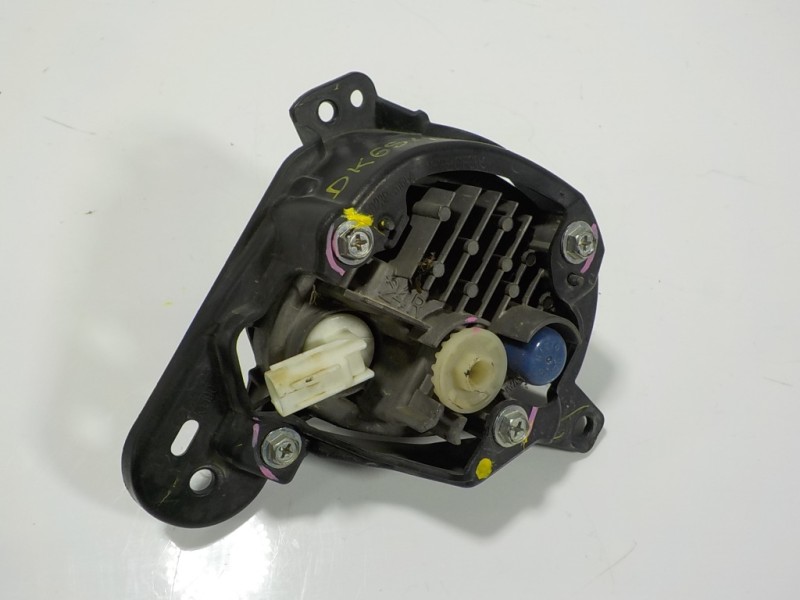 Recambio de faro antiniebla derecho para mazda 2 lim. () 1.5 16v cat referencia OEM IAM   