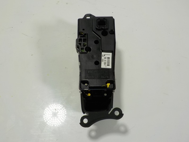 Recambio de mando multifuncion para mazda 2 lim. () 1.5 16v cat referencia OEM IAM  DB5J66CM0 