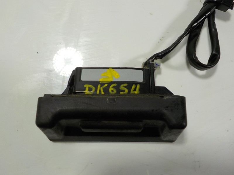 Recambio de maneta porton para mazda 2 lim. () 1.5 16v cat referencia OEM IAM   